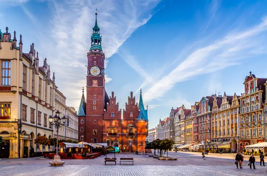 Wakacyjna wycieczka po polskich miastach – gdzie warto się zatrzymać?
