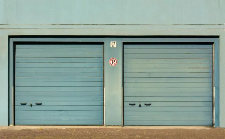 Nie tylko auto – jak przygotować garaż blaszany do całorocznego użytkowania?