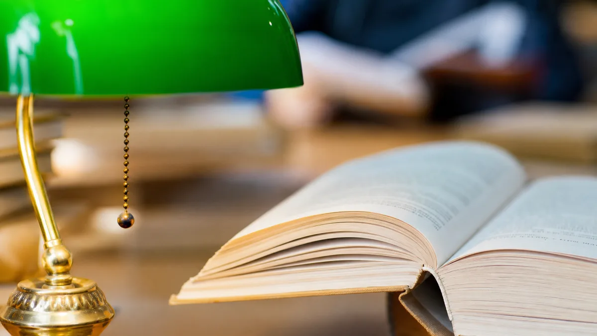 Wrocław czyta po zmroku - Noc Bibliotek pełna zagadek i opowieści