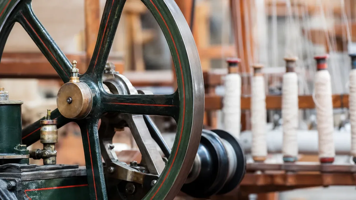 Ponad 500 stron historii Wrocławia. Nowy „Kalendarz” wraca do fabryk