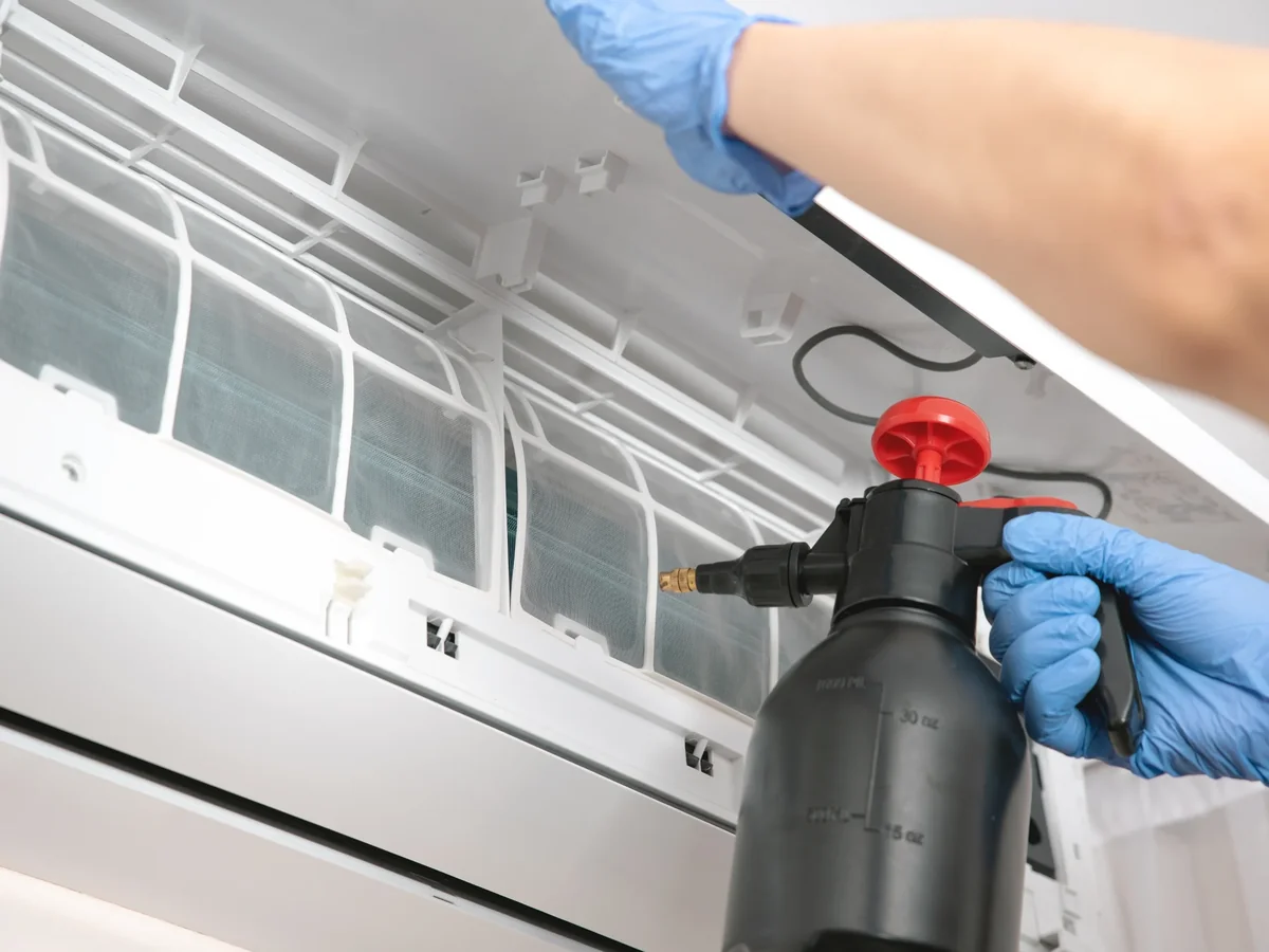 Czyszczenie klimatyzacji domowej we Wrocławiu