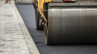 Nowy chodnik przy szkole na Gądowie. Remont kosztował ponad 154 tys. zł