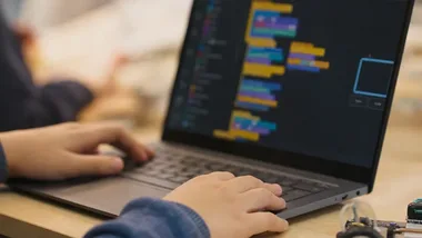 Nie wystarczy znać kodu. Finał CyberTron Academy trwa we Wrocławiu