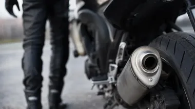 Po mandacie wyjął banknot. 69-letni motocyklista został zatrzymany