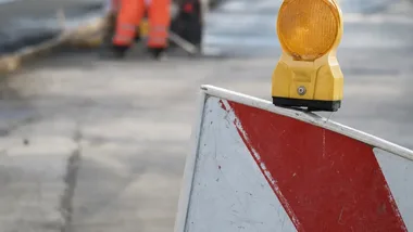 Remont Żmudzkiej ograniczy przejazd. Prace obejmą 250 metrów jezdni