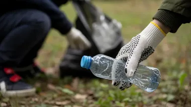 52 plenerowe akcje ekologiczne we Wrocławiu. Nauka segregacji wychodzi poza sale