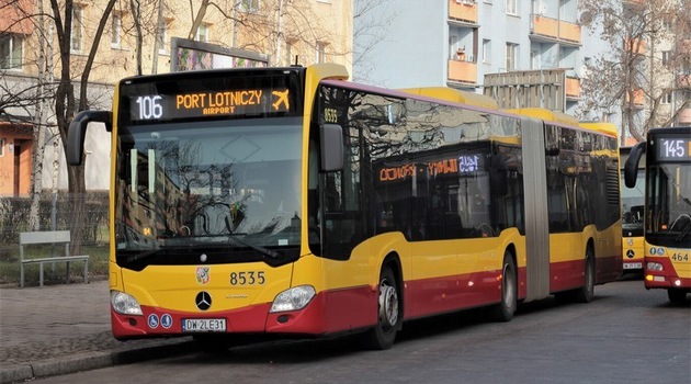 Angielskie napisy na wyświetlaczach autobusów MPK Wrocław