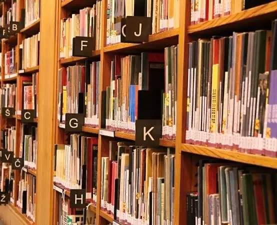 Magdalena Kornak we Wrocławiu: „Apofenia” na Maślicach — spotkanie autorskie i rozmowa o kryminale