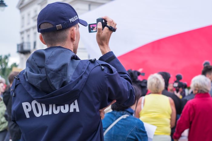 Policja Wrocław: Nowe specjalistyczne pojazdy odebrali dziś dolnośląscy policjanci