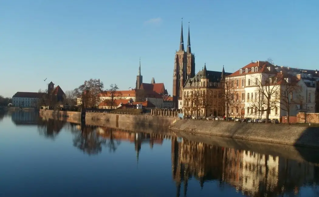 Nowy Targ we Wrocławiu zamienia się w zieloną oazę – postępy inwestycji