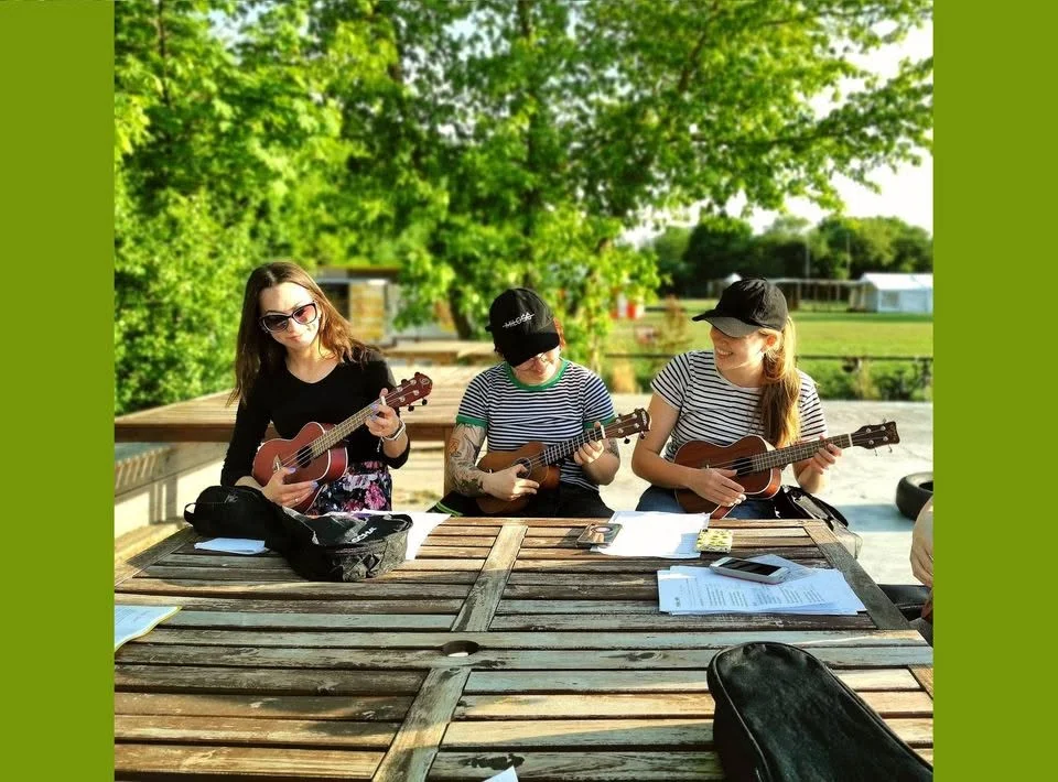 Grafika promocyjna wydarzenia Grupa Ukulele Jesień – lekcja próbna