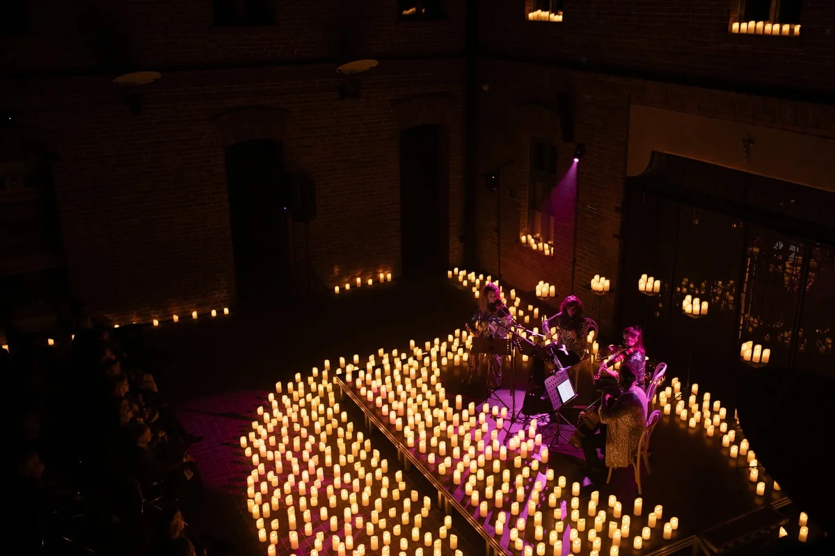Grafika promocyjna wydarzenia Koncert przy świecach: Muzyka filmowa we Wrocławiu