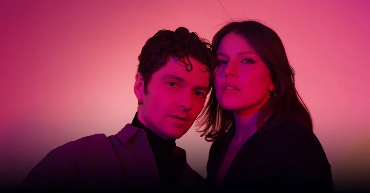 Grafika promocyjna wydarzenia NAVIBAND — „Noc zakochanych” we Wrocławiu (akustyczny koncert)