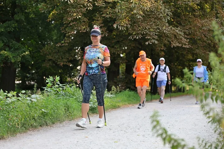 Grafika promocyjna wydarzenia Parkrun Wrocław #589 (Mikołajki) — bezpłatny bieg 5 km przy Jazie Opatowice