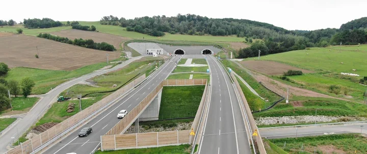 Pożar w tunelu na S3. Odcinek między Bolkowem a Kamienną Górą zamknięty