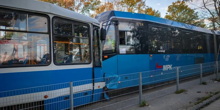 Tramwaje zderzyły się na Kosmonautów. MPK przywróciło ruch do Leśnicy