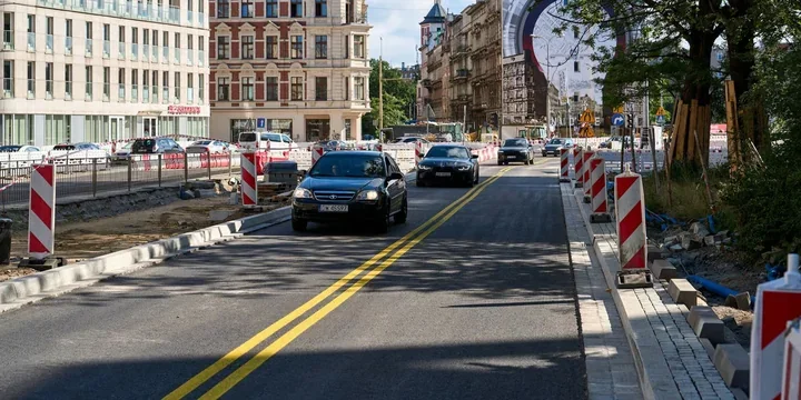 Drobnera i Dubois już po zmianach. Kierowcy jadą nowymi jezdniami
