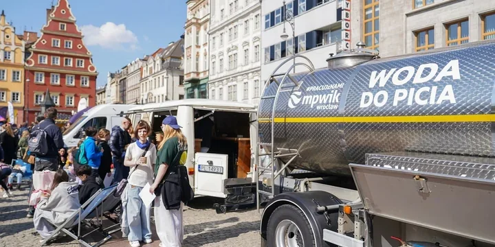 Plac Solny zamienił się w wielką lekcję o wodzie i miejskiej zabawie