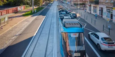 Tramwaje wróciły na Trzebnicką. Zmiany objęły też autobusy