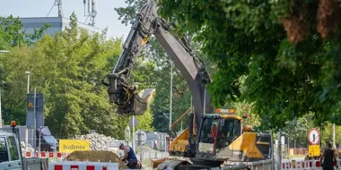 Gajowicka zmienia się kawałek po kawałku. Kostka zostanie tylko przy kościele