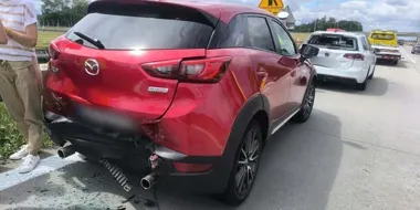 Siedem pojazdów zderzyło się na A4. Jeden pas jest zablokowany