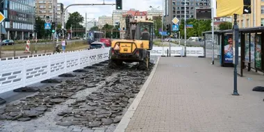 Zatoka przy placu Jana Pawła II w remoncie. MPK kieruje autobusy objazdami