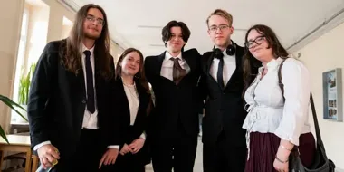 Matura ruszyła we Wrocławiu. W X LO 280 osób zaczęło egzamin z polskiego