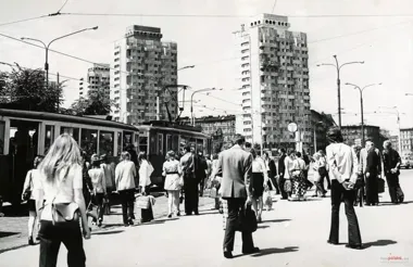 Wrocław sprzed pół wieku miał swoje „Szczęki” i hippisów w czołgu