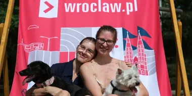 Piknik na Zakrzowie połączył zabawę z nauką. Były psy ratownicze i laserowa strzelnica