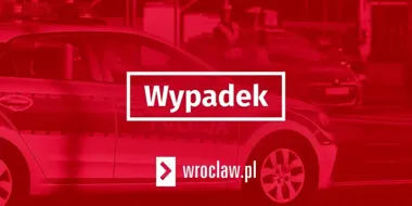 Poważny wypadek na Drobnera. Motocyklista, blokada i objazdy autobusów