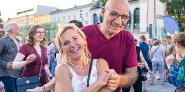 Rock and roll wróci na Plac Wolności. Znamy terminy kolejnych potańcówek