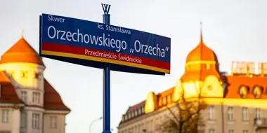 Przy Dworcu Głównym odsłonięto skwer imienia ks. Orzechowskiego „Orzecha”