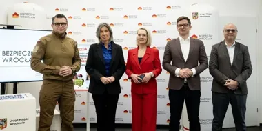 Nowa edycja Bezpieczny Wrocław – bezpłatne szkolenia, praktyka i terminy zapisów