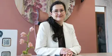 Tapeta jak obraz. Wrocławska marka stawia ściany w roli głównej