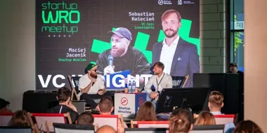 AI w firmach przestaje być zabawką. Na meetupie pokazano nowy kierunek