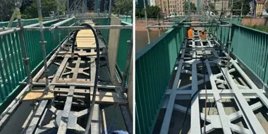 Żabia Kładka zrzuca rdzę. Remont wchodzi w najtrudniejszą fazę