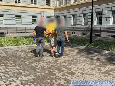 Wrocław: 19-latek aresztowany po zarzutach dotyczących małoletnich