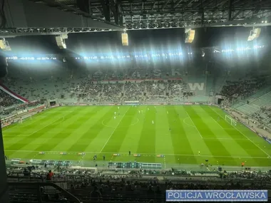 Ponad 10 tysięcy kibiców na stadionie. Policja nie odnotowała incydentów