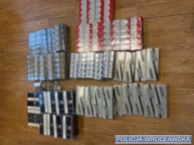 23 tysiące papierosów bez akcyzy na wrocławskim targowisku - zarzut dla 43-latka
