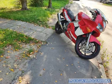 Dwa motocykle odzyskane we Wrocławiu. Policja ustala sprawców