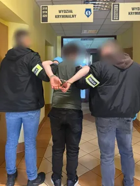 Zatrzymali go przed granicą - po ataku w hostelu grozi mu dożywocie