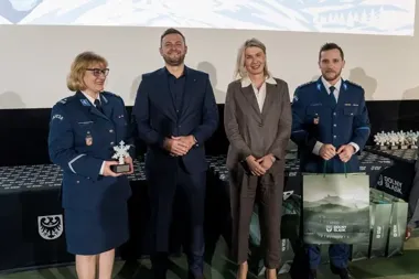 Policjanci z Wrocławia odebrali podziękowania za ''Dolnośląską Zimę 2026