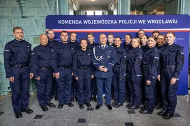 Po ślubowaniu 70 osób, 21 zasili komendę we Wrocławiu