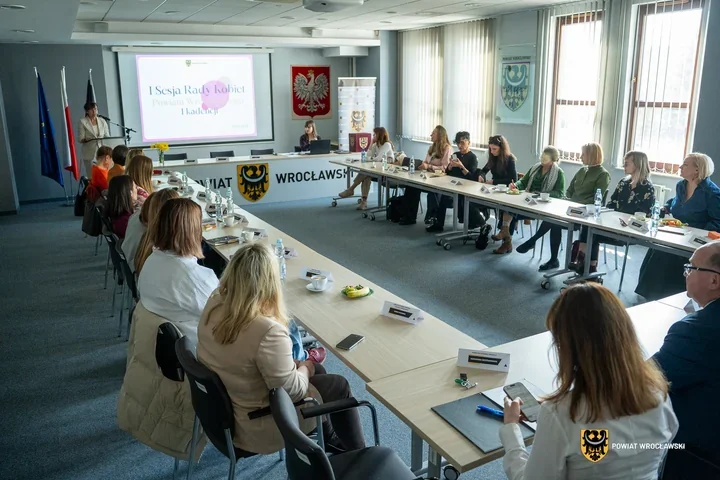 Nowa Rada Kobiet zaczęła od zdrowia i pierwszych decyzji