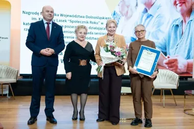 Rada Seniorów Powiatu Wrocławskiego nagrodzona za pracę na rzecz seniorów