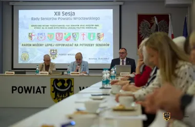 Ponad 400 seniorów spotka się w Siechnicach. Wcześniej marsz w Jordanowie