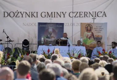 Koniec żniw i podziękowania dla rolników. Dożynki gminy Czernica w Nadolicach Małych