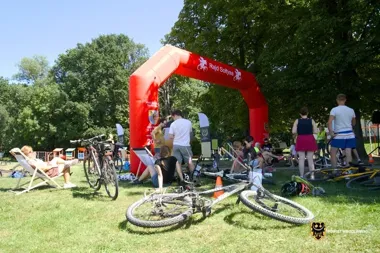Sportowa rywalizacja i nagrody. Rajd Sołtysa dotarł do Kątów Wrocławskich