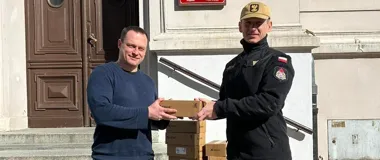 Strażacy przekazali 200 czujek - realna szansa na mniej ofiar w Kątach Wrocławskich